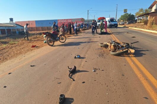 Colisão entre motocicletas e caminhonete deixa duas pessoas mortas no Piauí