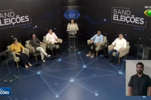 Candidatos ao governo do Piauí participam de primeiro debate