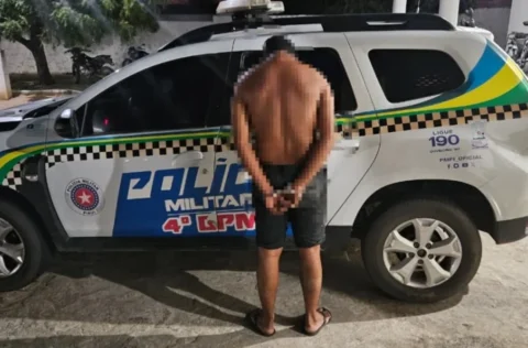 Homem é preso após agredir e ameaçar matar companheira na frente dos filhos em Pio IX