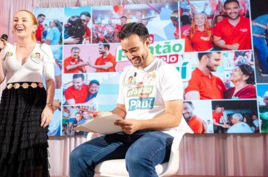Vinícius Dias reúne profissionais e usuários do SUS e firma compromissos para avançar na saúde do Piauí