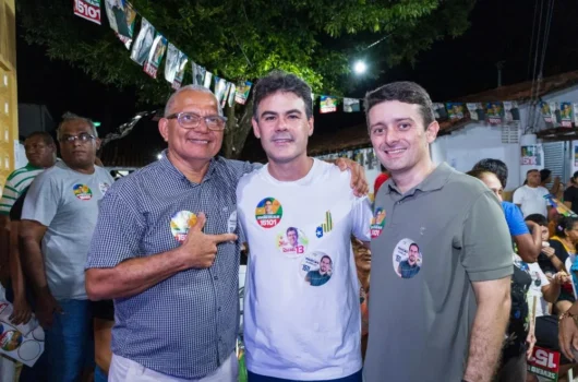 Severo Eulálio participa de grande encontro político em Barras