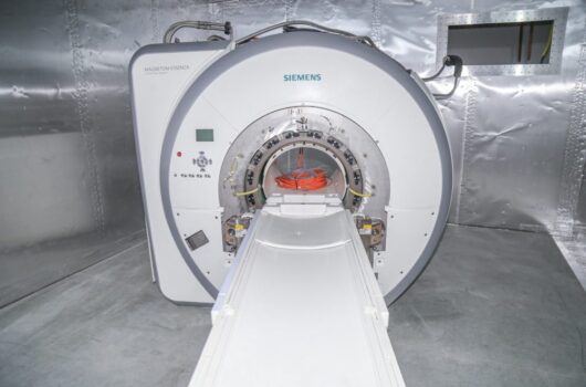 Novo Hospital de Picos inaugura serviço de ressonância