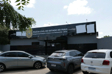 Pai é preso suspeito de estuprar filha de 11 anos em Teresina na frente da irmã