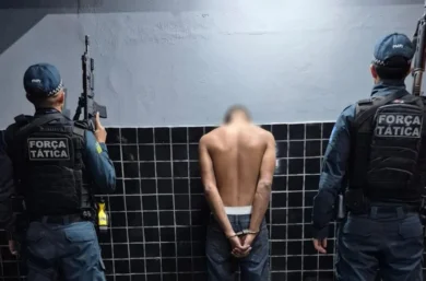 Força Tática apreende drogas e munições durante operação contra suspeitos de facção em Fronteiras