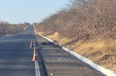 Homem de Itainópolis morre em acidente de moto na BR-407, entre Patos e Jacobina do Piauí